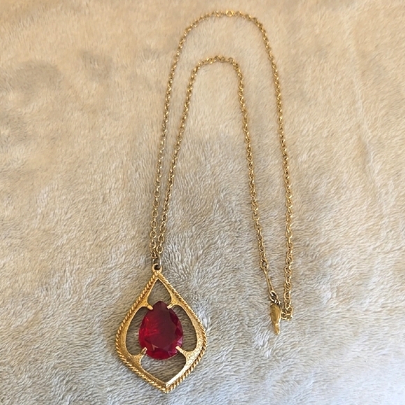 Sarah Coventry Jewelry - #115 Vintage SARAH COV Gold Tone Necklace with Red Gemstone
